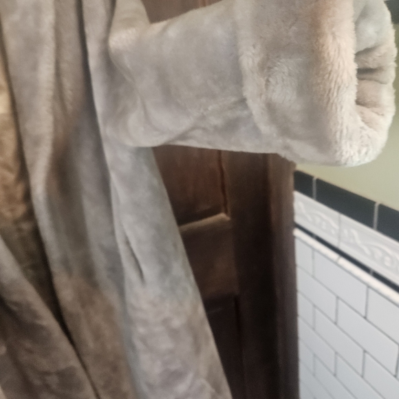 FANTASTIC VTG FAUX FUR FULL LENGTH COAT. PENLURA BY PENNYS - Picture 2 of 4